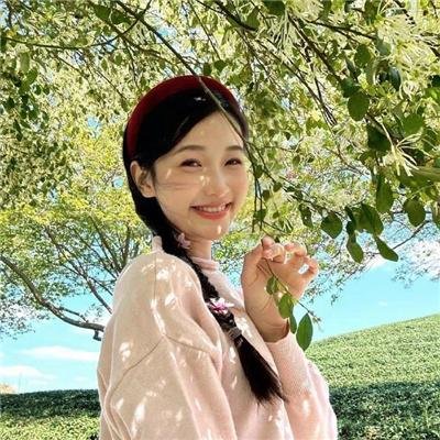 悄悄告诉她